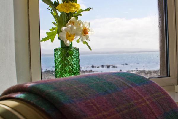 Bruichladdich Loch Gorm House Bed & Breakfast エクステリア 写真