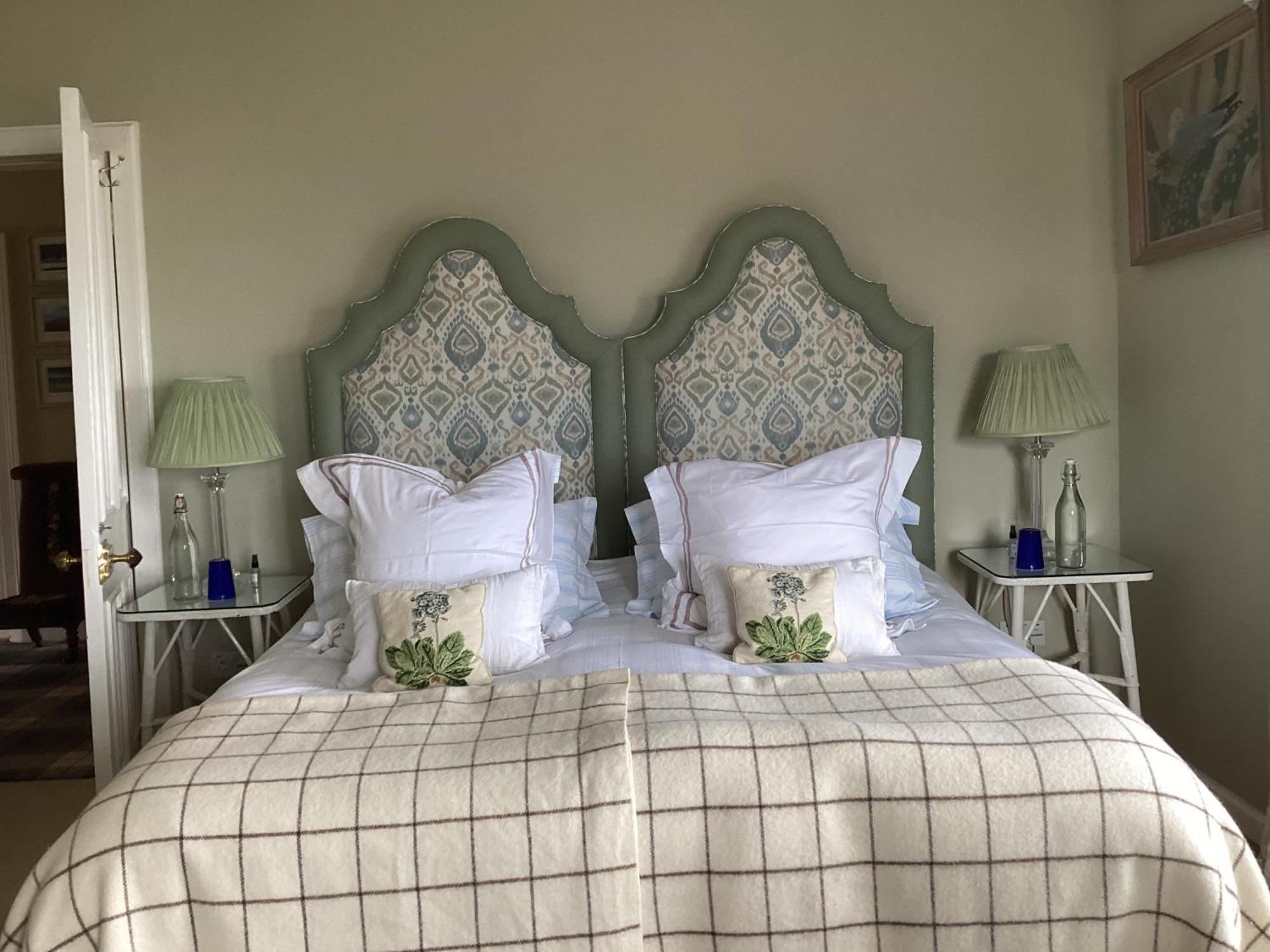 Bruichladdich Loch Gorm House Bed & Breakfast エクステリア 写真